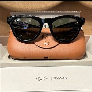 Rayban meta suns model Skyler brand new